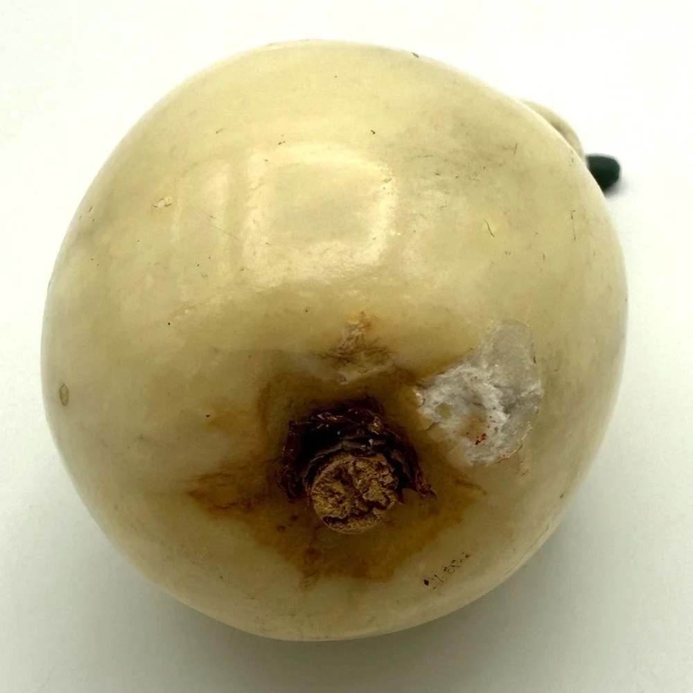 Alabaster Stone Fruit Pear Realistic Hand Carved Marbled Vintage Figurine 4